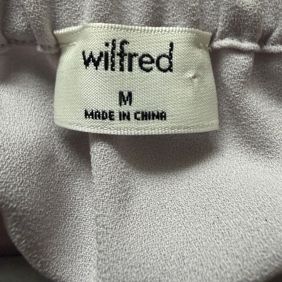 Wilfred Aritzia Lilac Off Shoulder Cropped Blouse Balloon Sleeve Tie Hem Top M - Picture 4 of 5